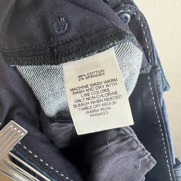 Banana Republic Urban Denim Capris Women's 6 Trouser Low Rise Cuffed Dark Wash - Picture 7 of 7